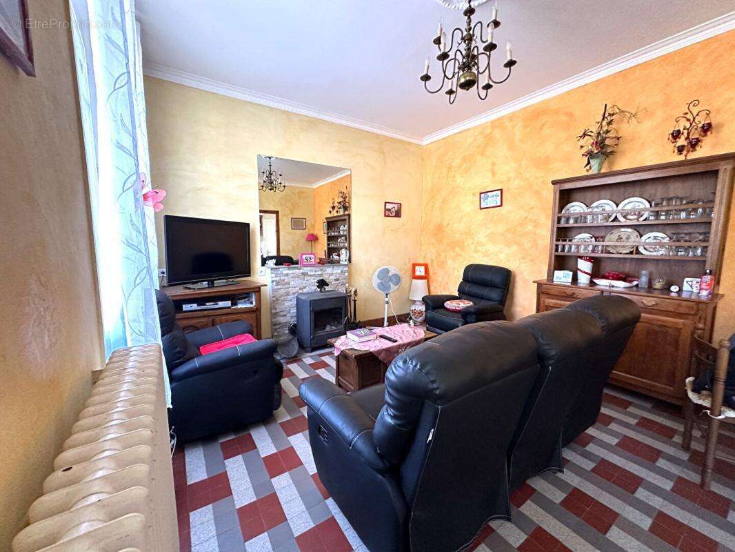 Charmante maison des années 50 situé à Veuil - photo 6