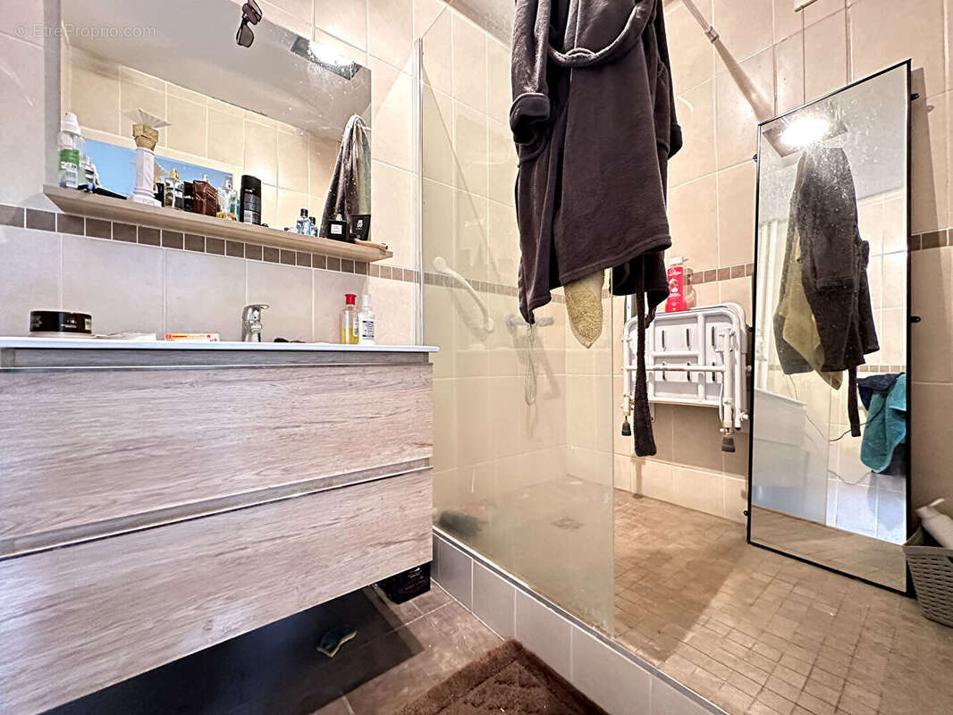 Appartement à VAULX-EN-VELIN