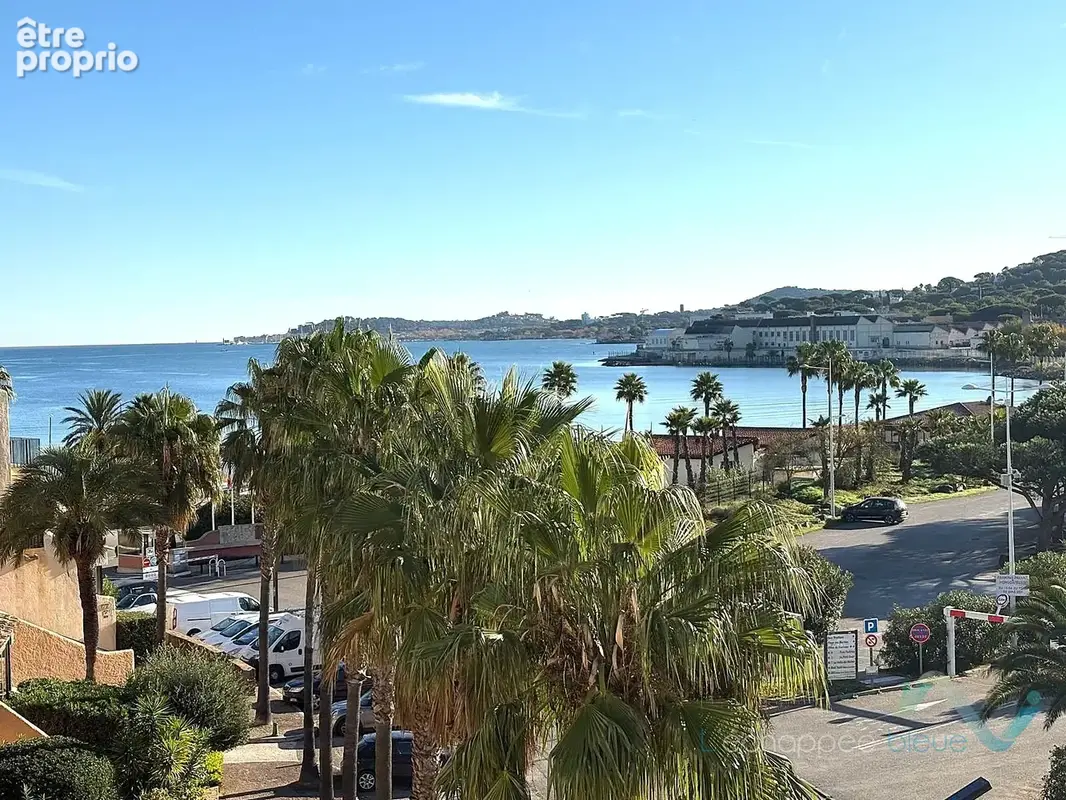 Vente appartement T4, place de parking et casier d'armement aux Marines de Cogolin - photo 2