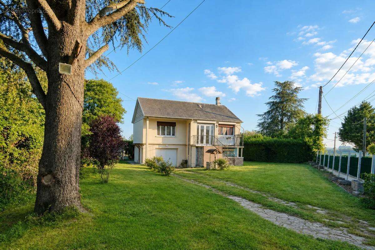 Maison à SAINT-ILLIERS-LE-BOIS
