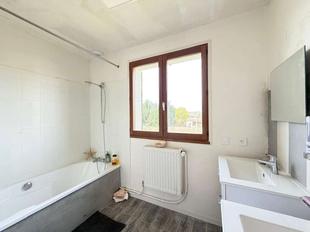 Photo 9 - Maison à MENNECY