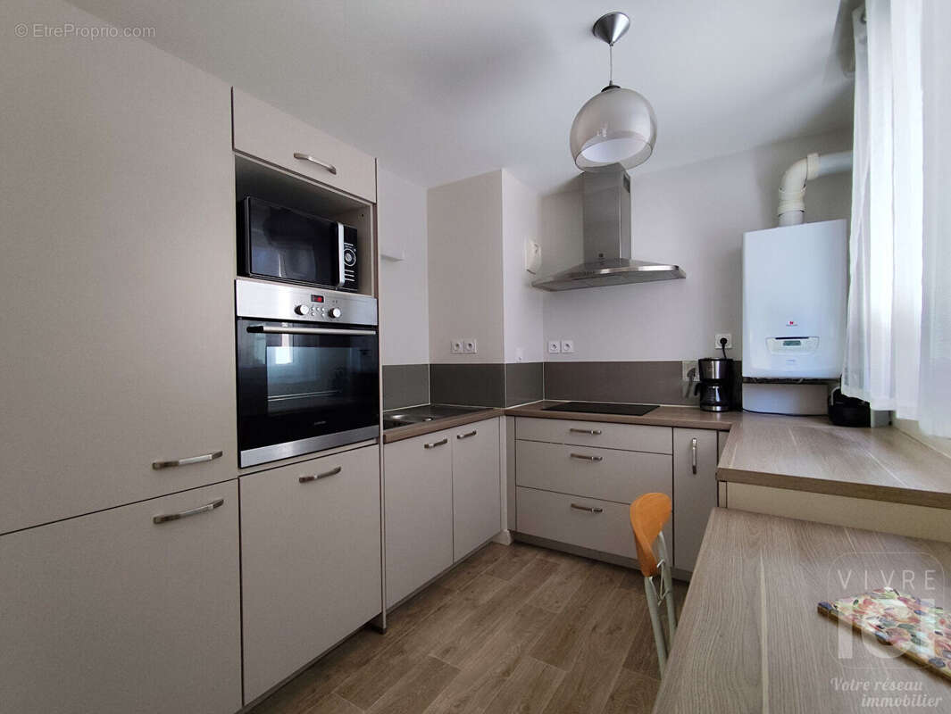 À vendre  orvault bourg t4 configuré en t3 avec superbe pièce de vie de 40 m² ! - photo 6