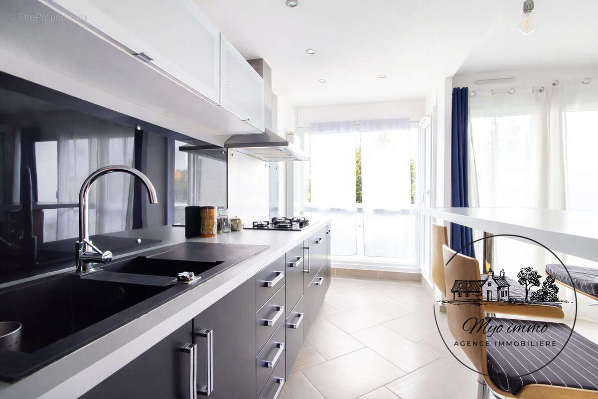 cuisine américaine - Appartement à REZE