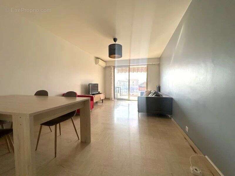 Appartement à CAGNES-SUR-MER