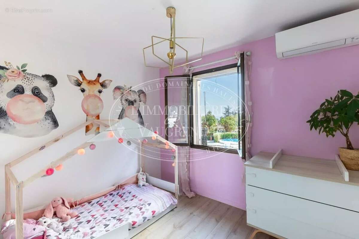 Appartement à VILLENEUVE-LOUBET