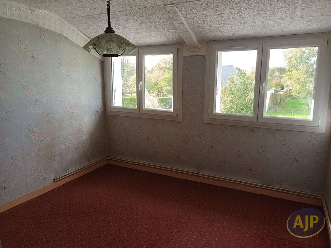 Maison à QUESTEMBERT