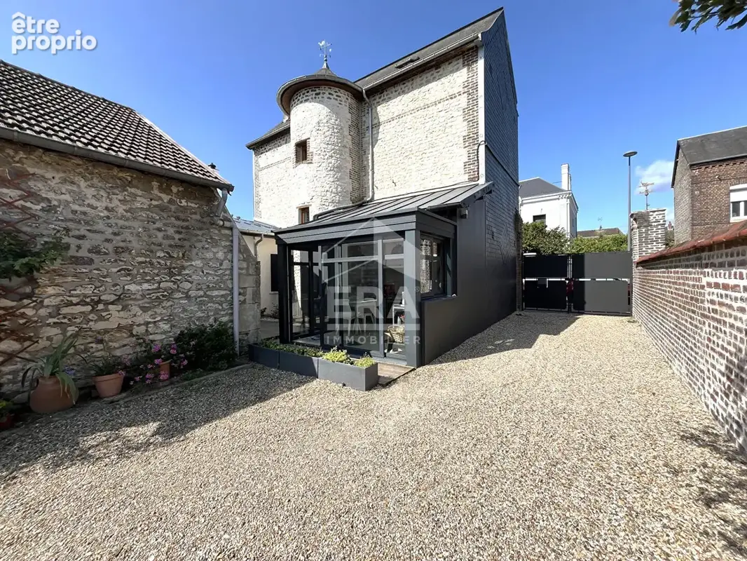 Maison à SAINT-ETIENNE-DU-ROUVRAY