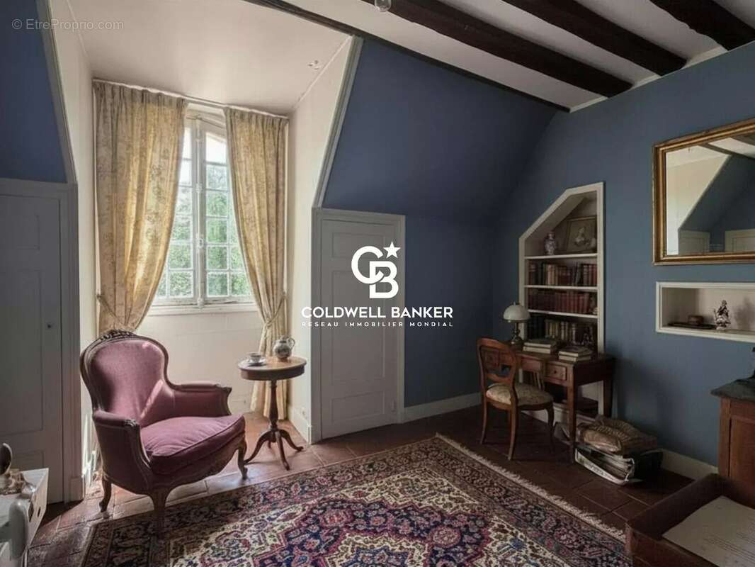 Maison à SAINT-CYR-SUR-LOIRE