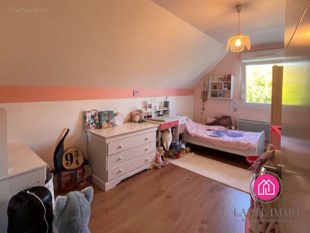 Maison 161 m² à Sepmeries  - photo 9