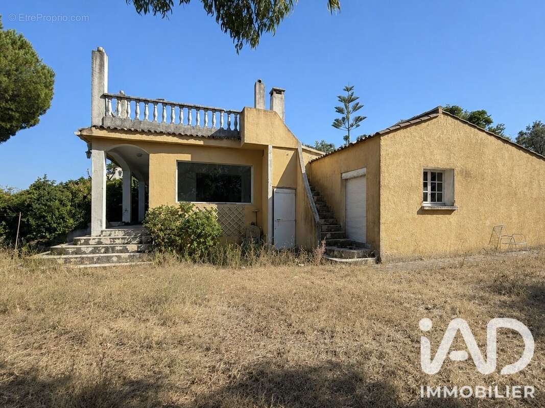 Maison 135 m² à Cogolin  - photo 6