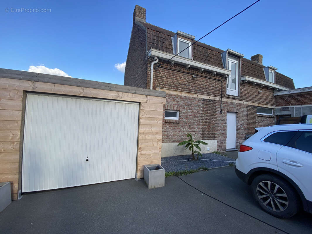 Maison à VIEUX-BERQUIN