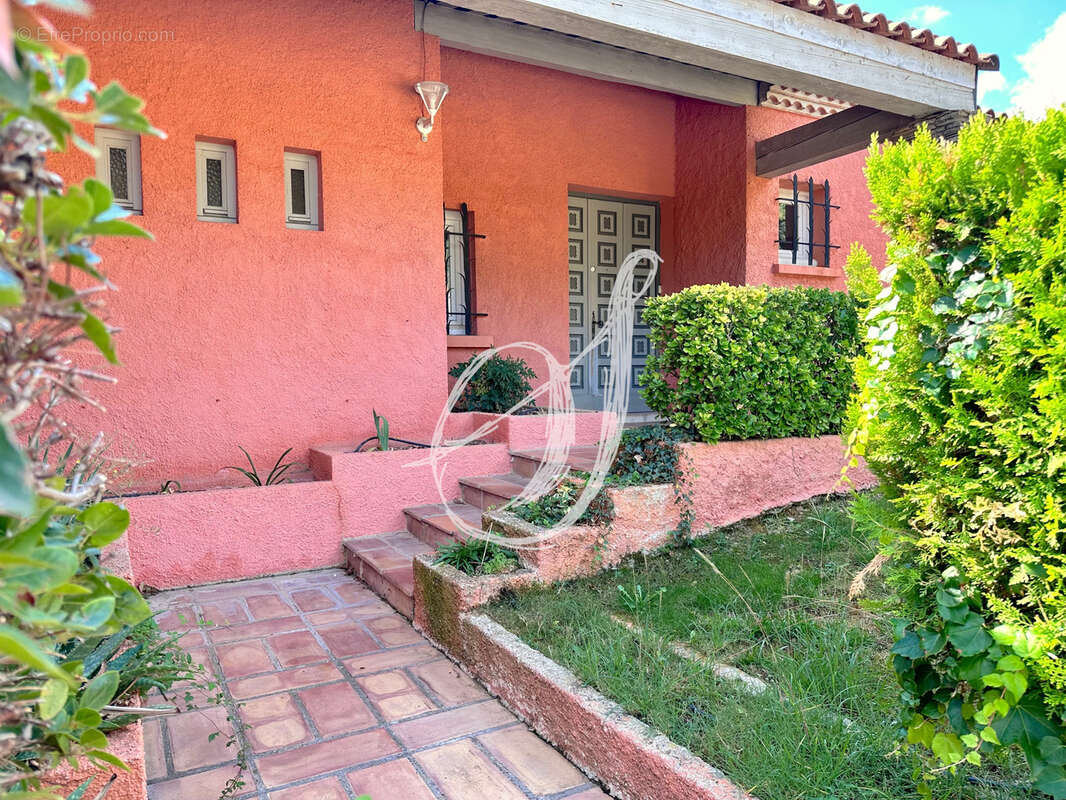 Maison à SAINT-GEORGES-D&#039;ORQUES