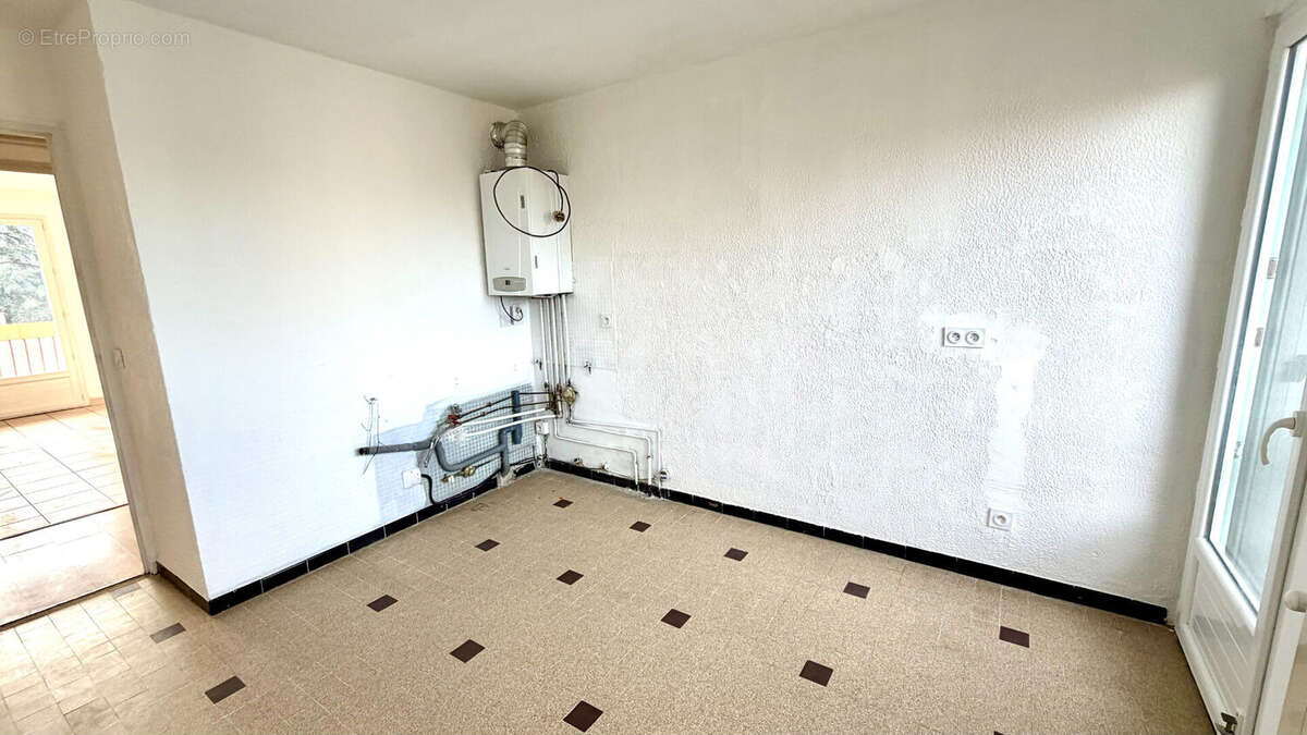 Appartement à SORGUES