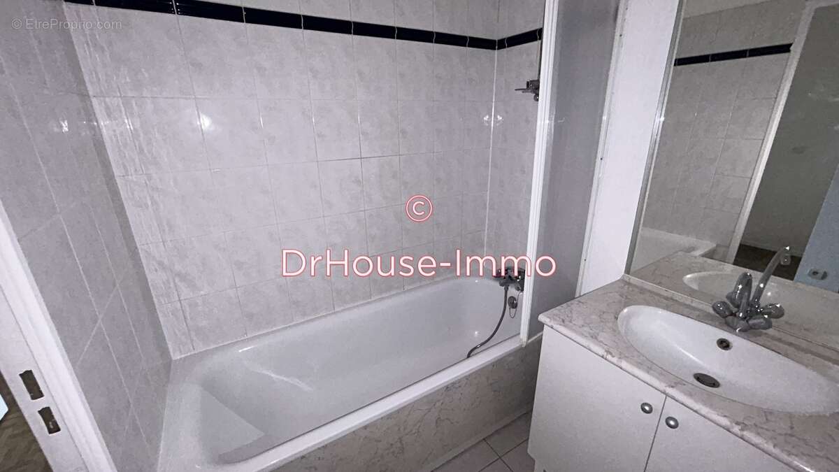 Appartement à DAMMARIE-LES-LYS