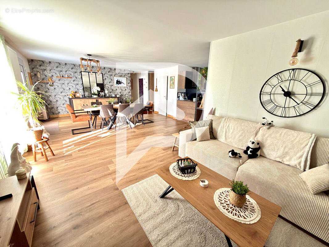 Maison à SAINTS-GEOSMES