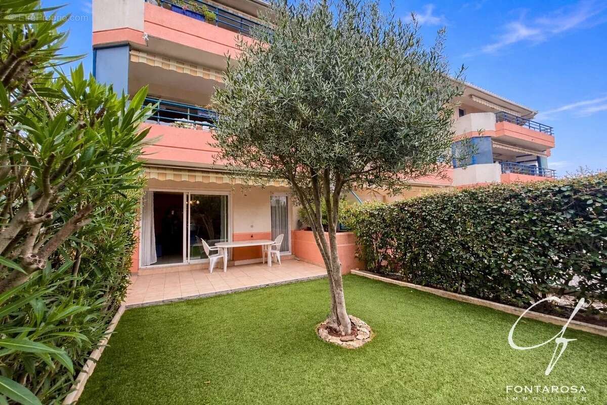 Appartement à FREJUS