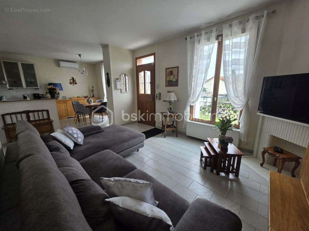 Maison à LE PERREUX-SUR-MARNE