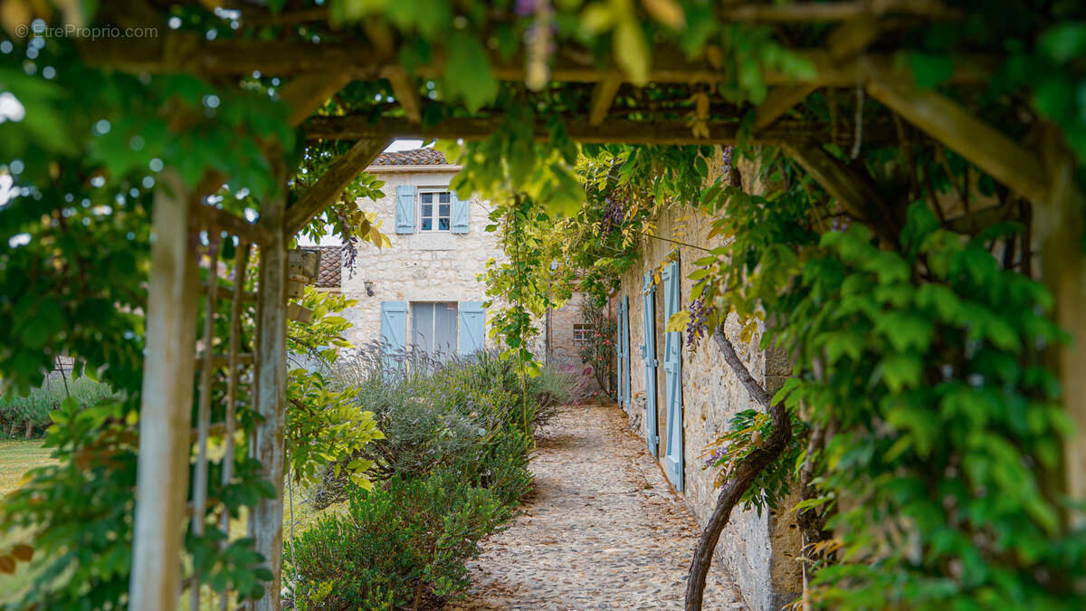 Maison à TOUFFAILLES