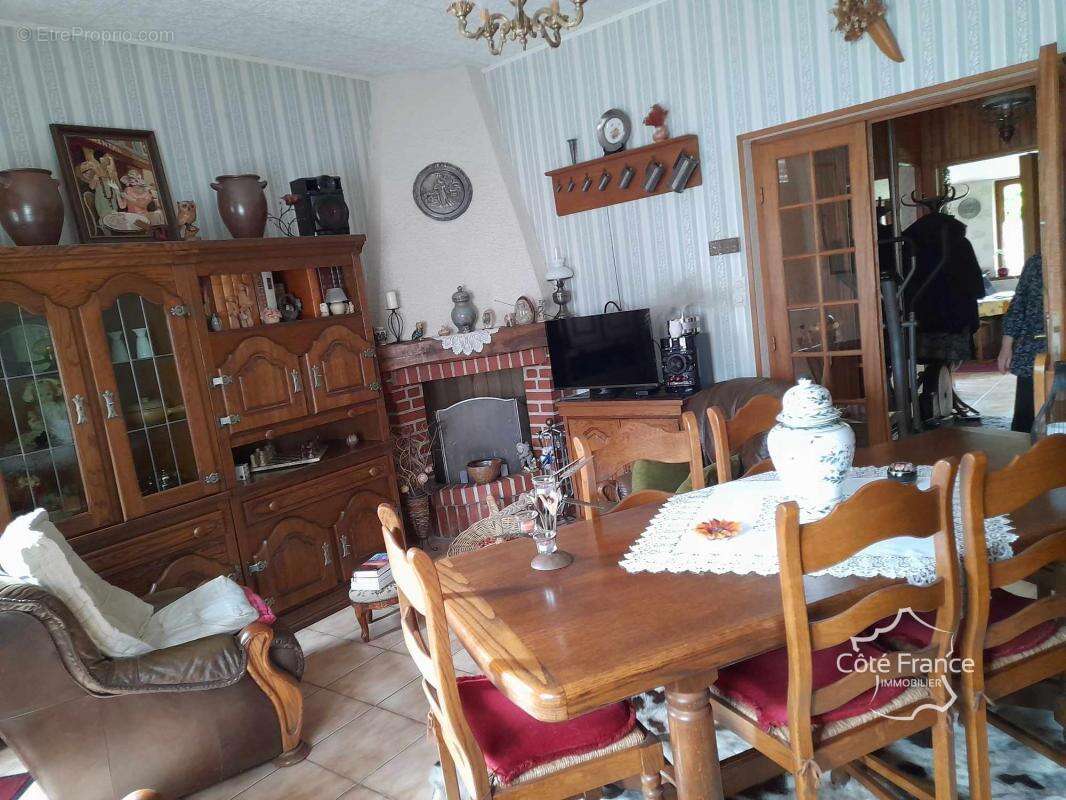 Maison à LA CAPELLE