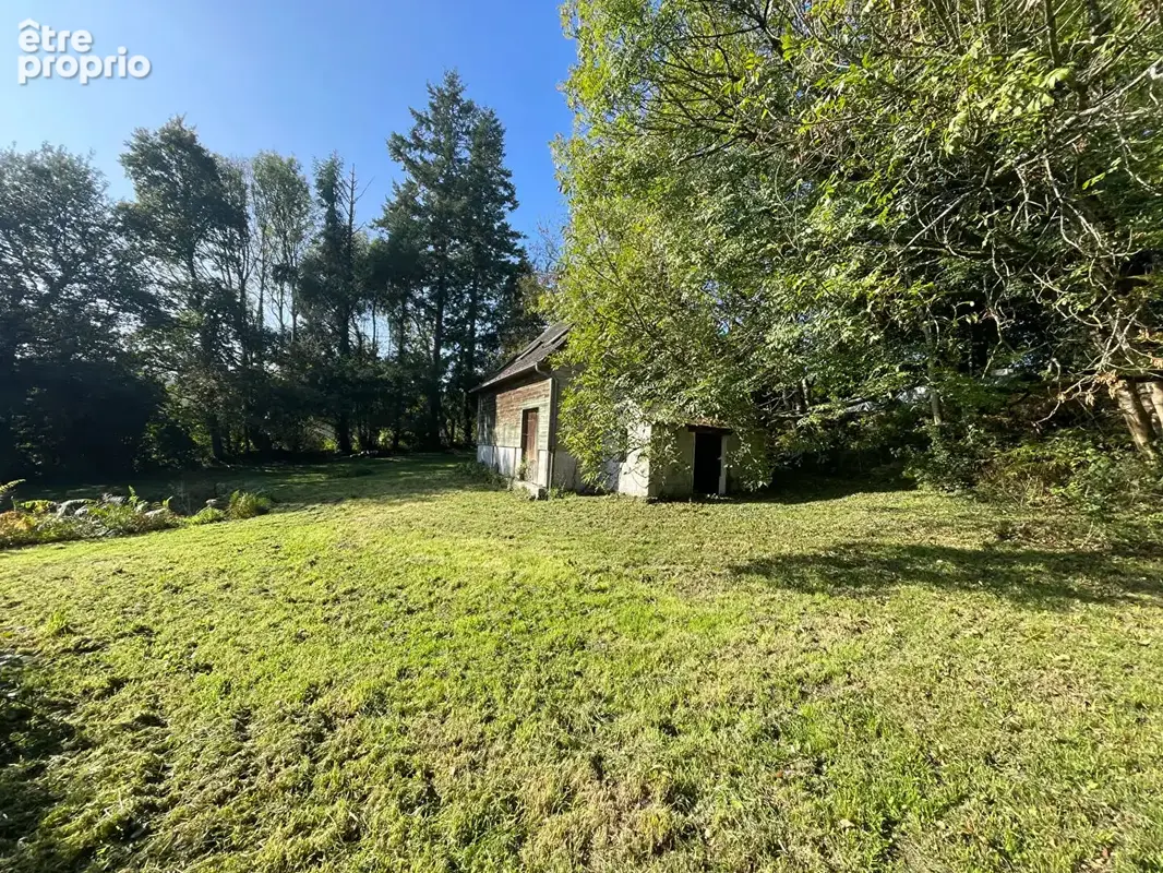 FINISTÈRE: Proche Huelgoat. Maison de caractère de 5/6 chambres avec terrain de 6 900 m². - photo 16