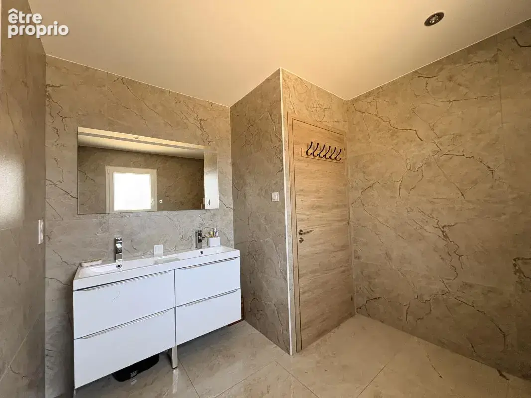 Maison 4 pièces 112 m² à vendre à Saint-Savin (38300) - photo 14