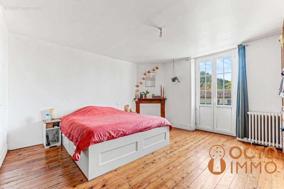 Maison à MARQUEFAVE