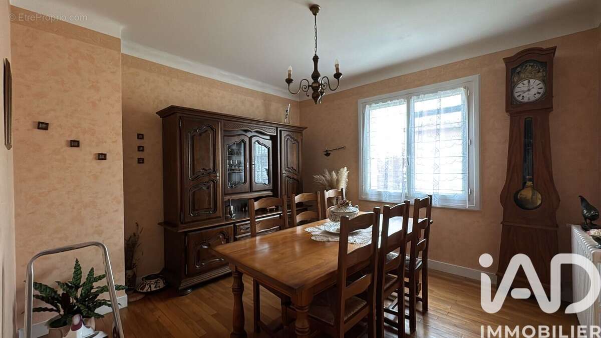 Photo 3 - Maison à CHATELLERAULT