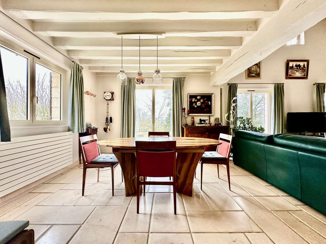 Maison à AUMONT-EN-HALATTE