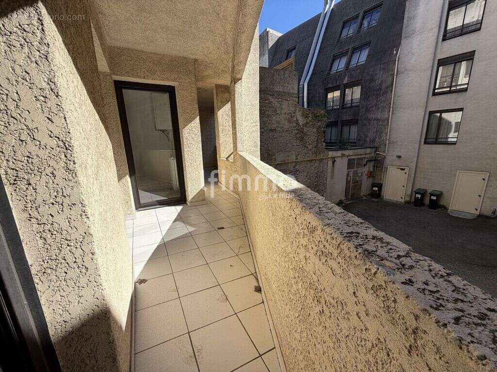 Appartement à CARCASSONNE