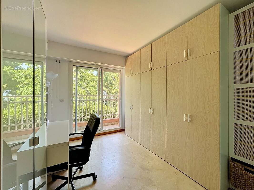 EXCLUSIVITÉ: ANTIBES – Ilette – 77 m2 + terrasse - photo 10