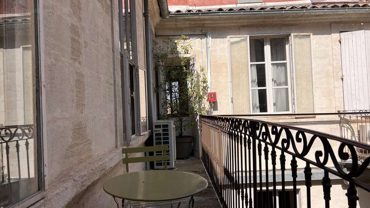 Commerce 101 m² à Avignon  - photo 3