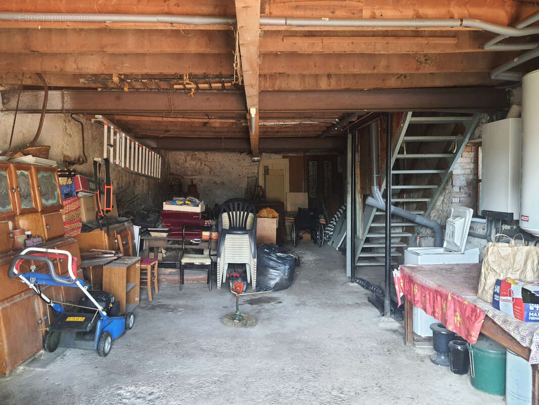 Maison à SAINT-GERMAIN-LAVAL