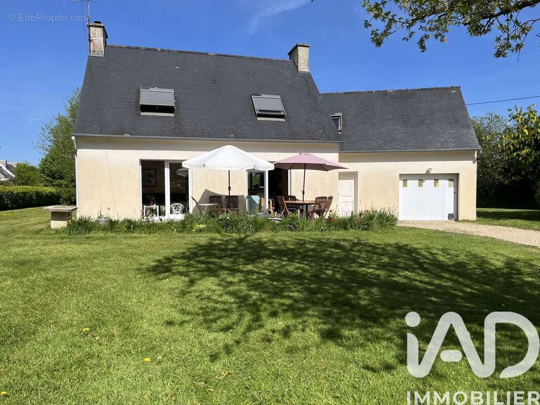 Photo 2 - Maison à HUELGOAT