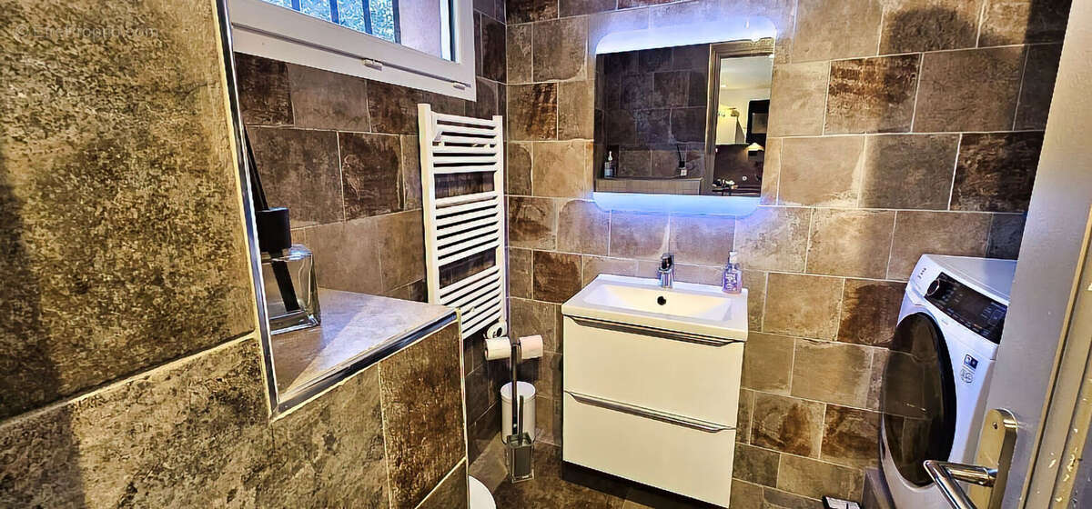 Appartement à SAINT-RAPHAEL