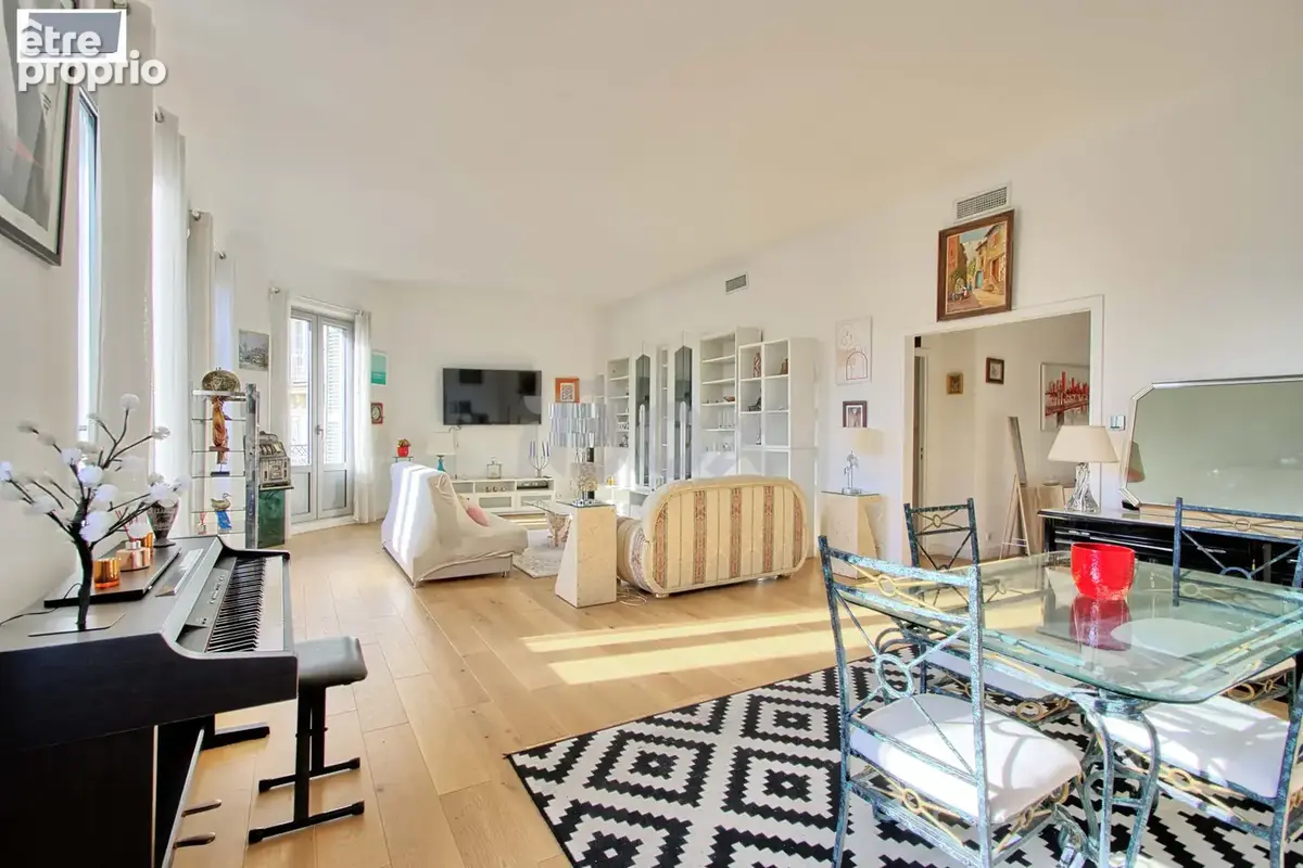 TOULON, superbe appartement de 170m2 + cave et chambre de bonne - photo 4