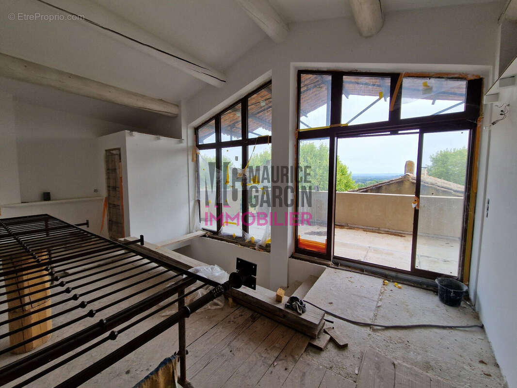 Maison à CHATEAUNEUF-DE-GADAGNE