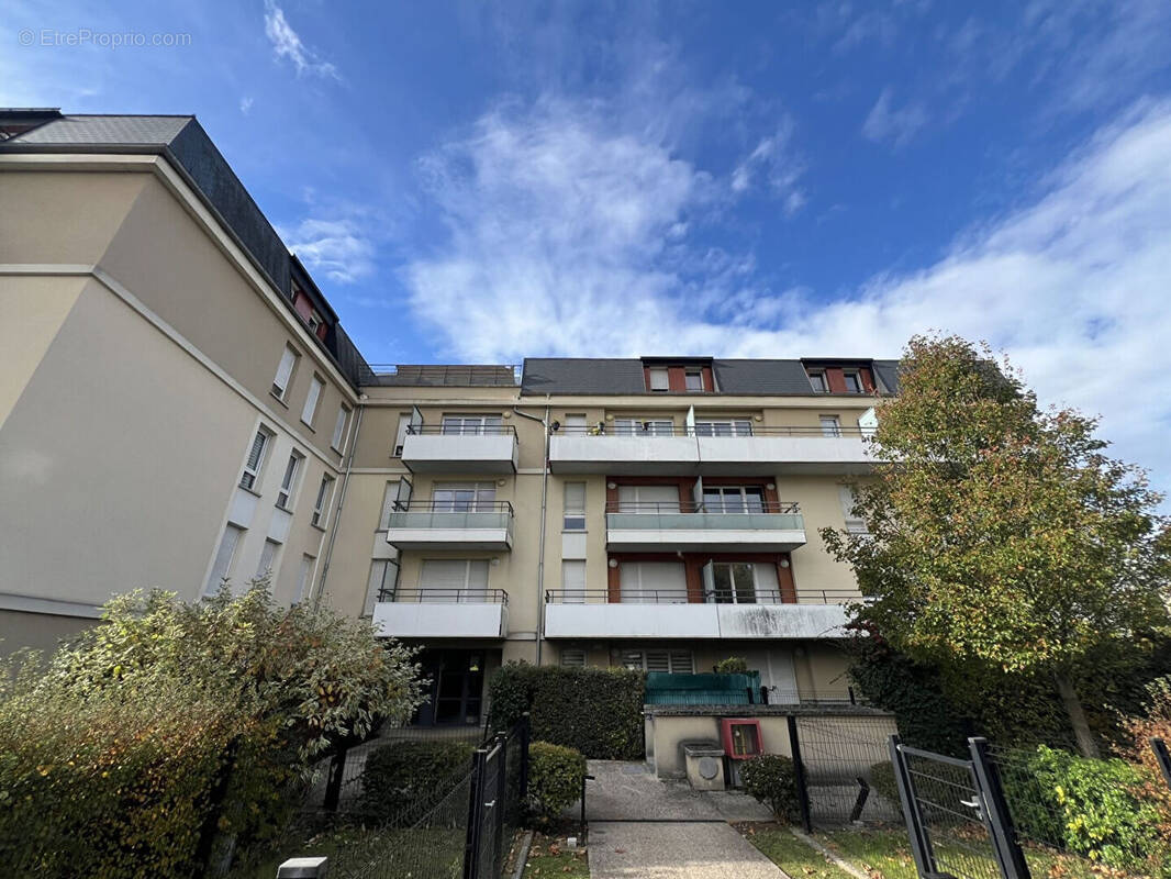 Appartement à SAINT-BRICE-SOUS-FORET