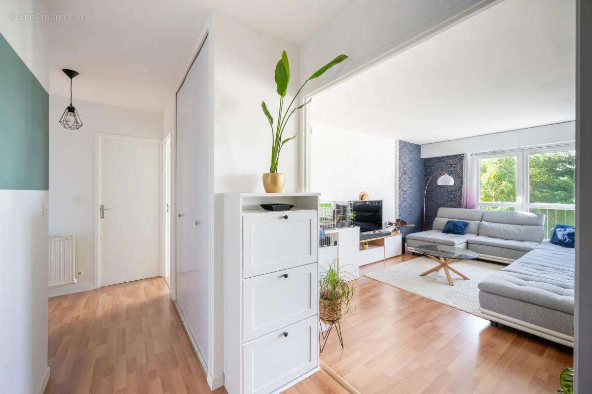 Appartement à SAINT-OUEN-L'AUMONE