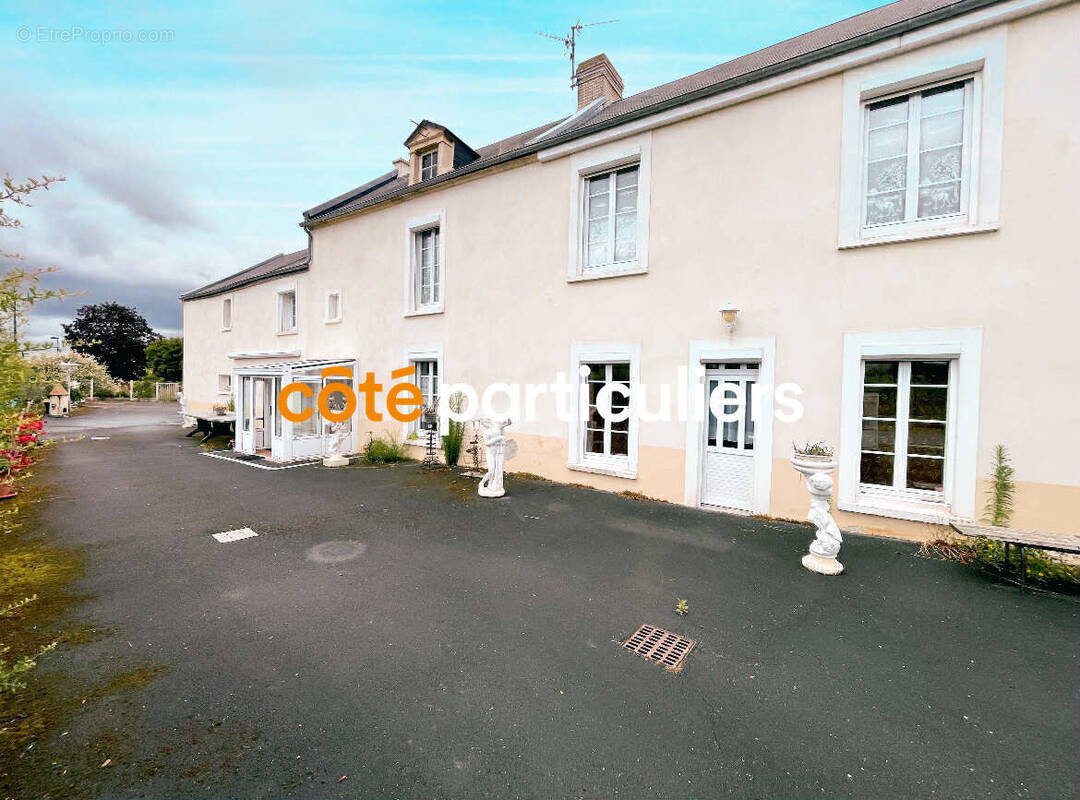 Maison à BARON-SUR-ODON