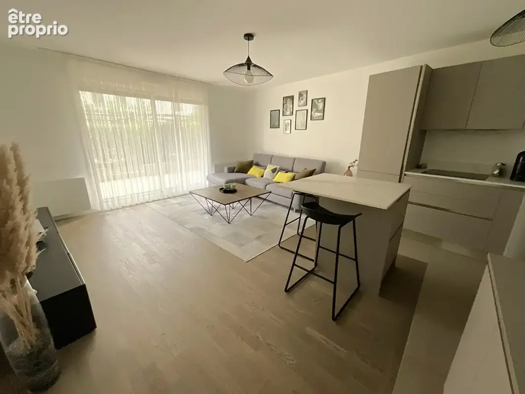 Appartement à SAINT-CYR-L'ECOLE