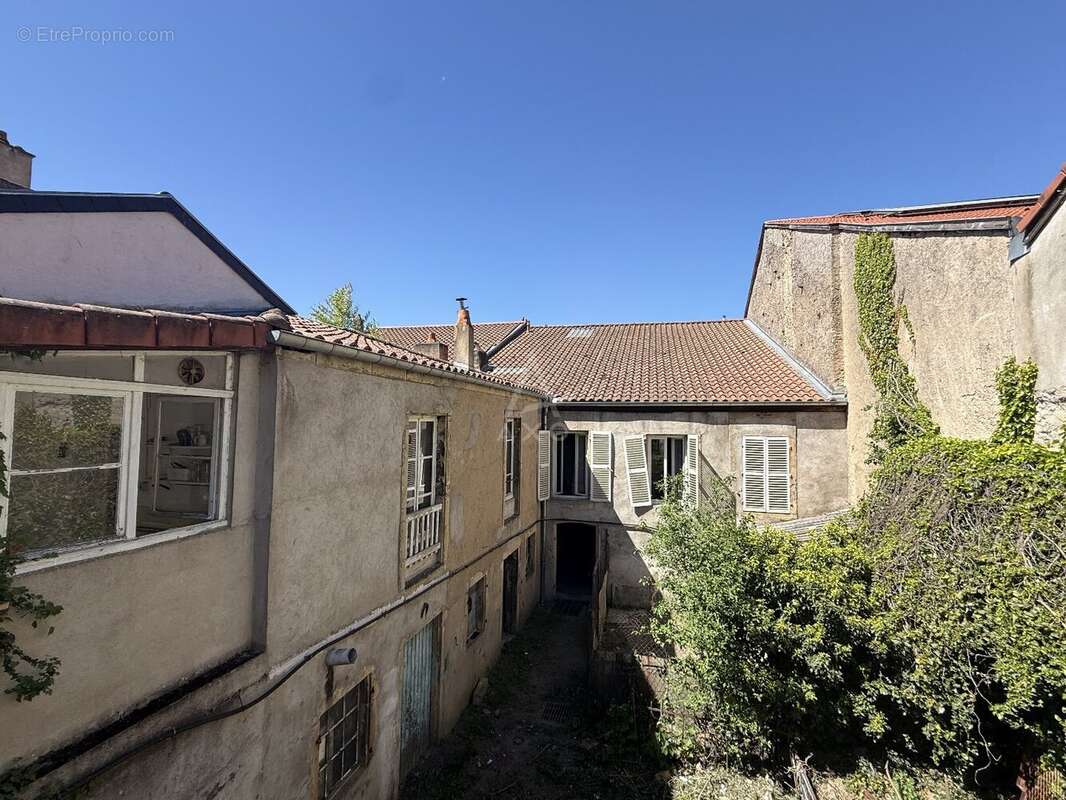 Maison à JOUY-AUX-ARCHES
