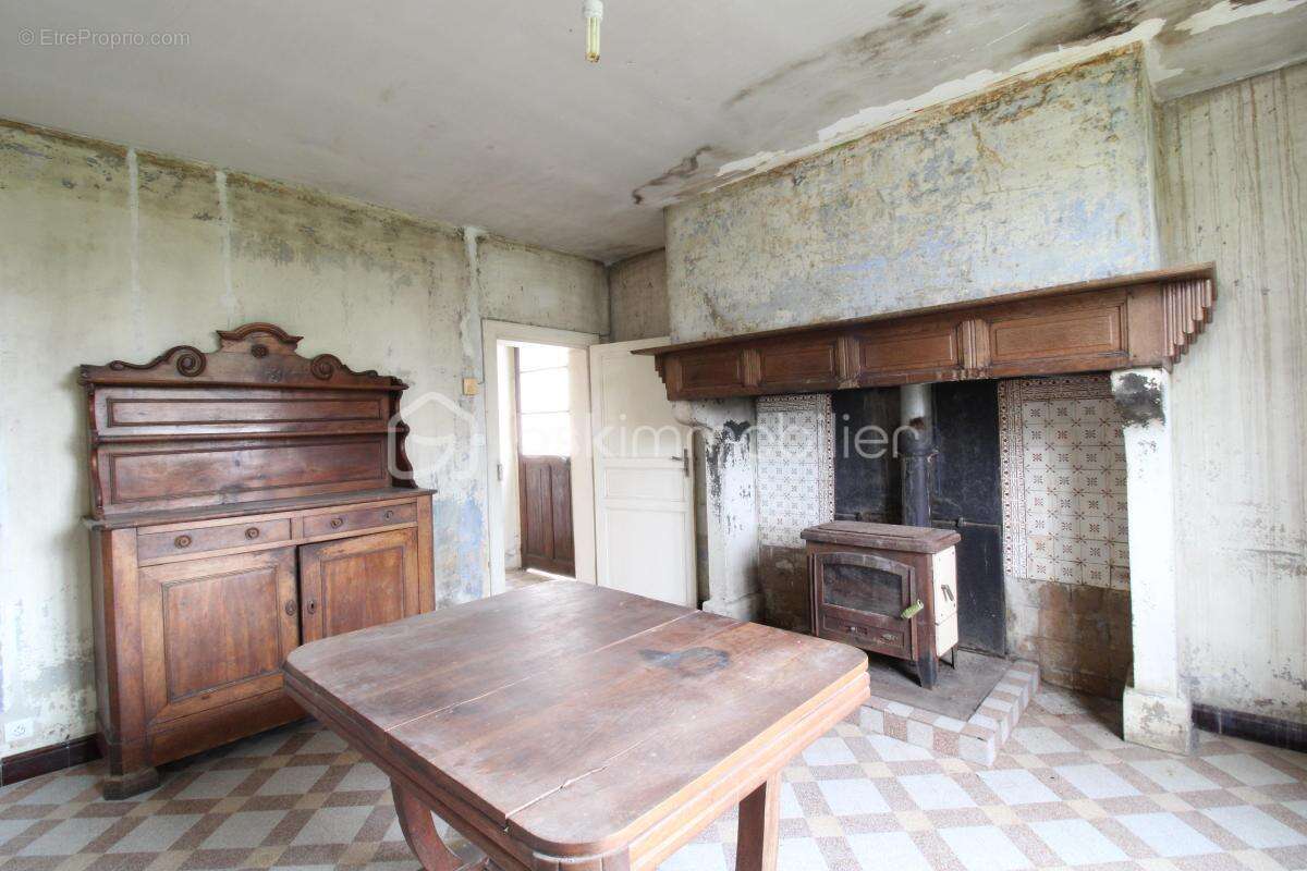 Maison à rénover avec dépendances - photo 4
