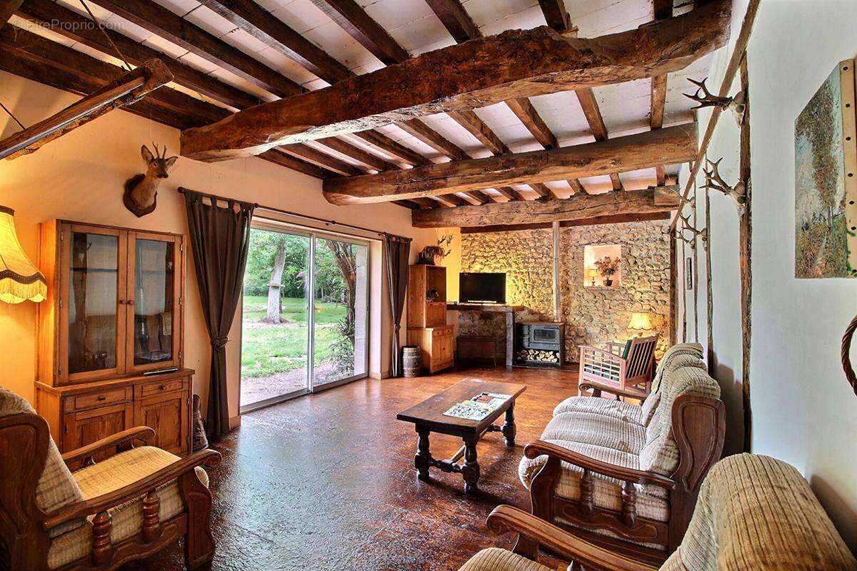 Propriété de chasse Myennes 8 pièce(s) 254 m2 - photo 3