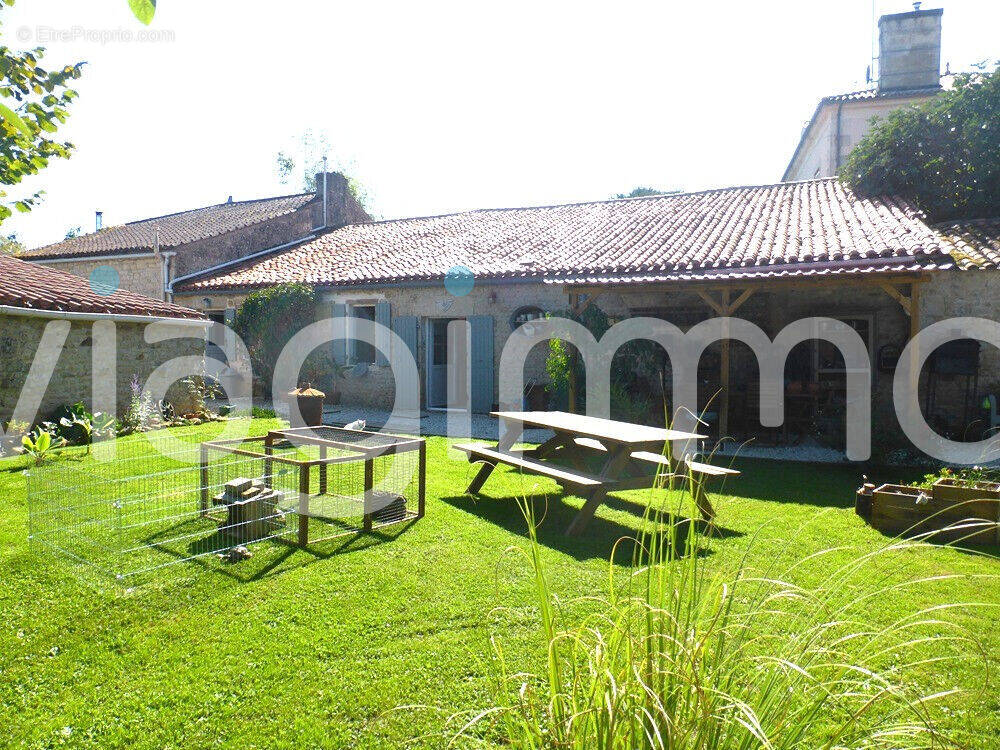 Maison à FOUSSAIS-PAYRE