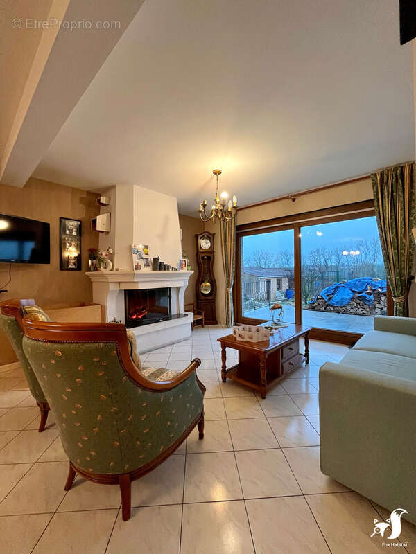 Maison à CREVECOEUR-SUR-L&#039;ESCAUT