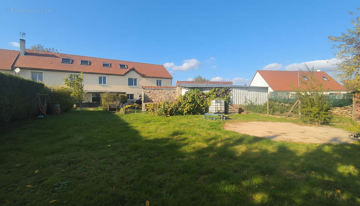Maison à CHEZY-SUR-MARNE