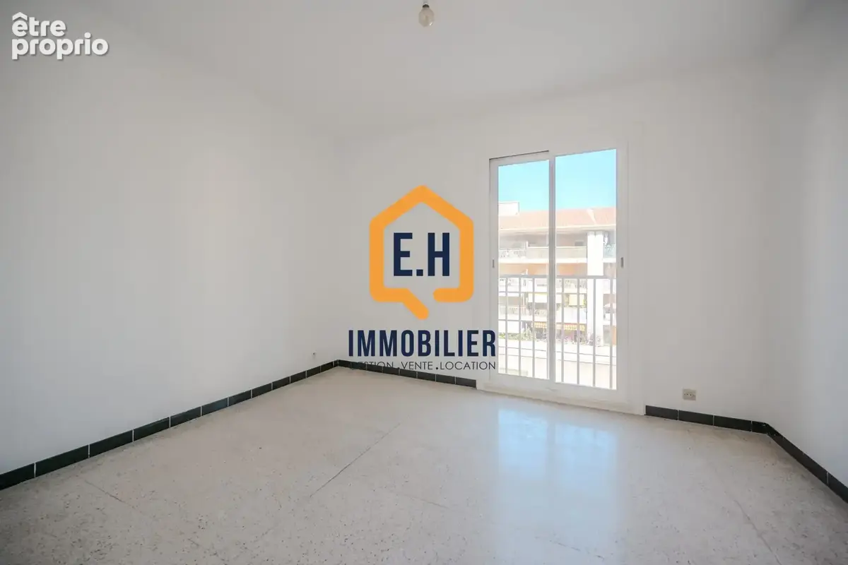 Appartement 4 pièces 72 m² à vendre à Toulon (83200) - photo 7