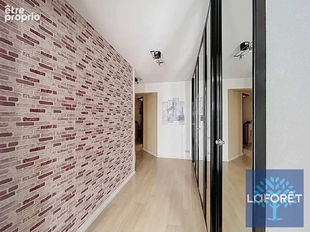 Spacieuse maison familiale de 10 pièces avec piscine. Quartier St Vincent - photo 14