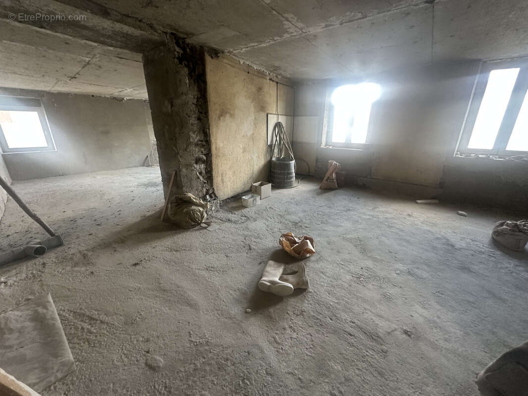 Appartement à YSSINGEAUX