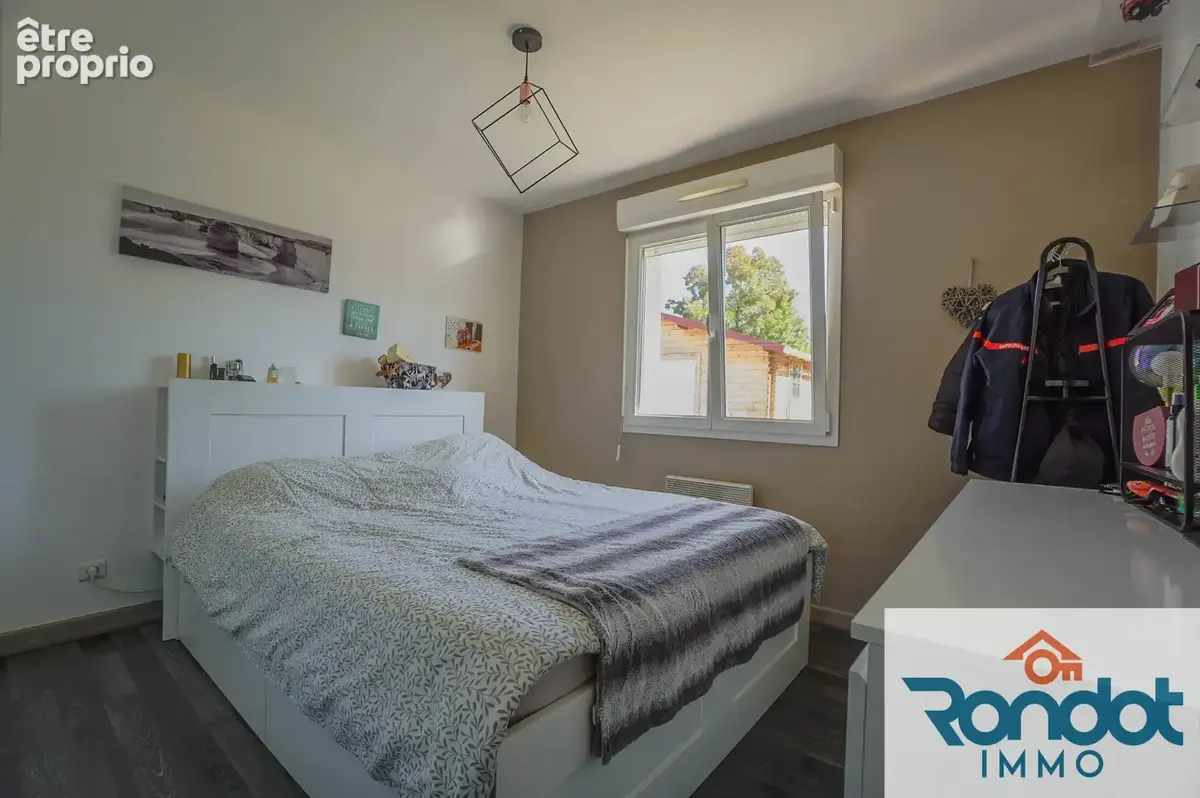 Maison 10 pièces / 7 chambres / 145 m2 / 700 m2 terrain avec piscine - photo 7